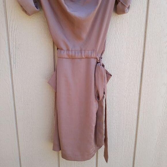 BCBGMaxAzria Alex Cowl Neck Dress Short Sleeve Belted Peasant Satin Rose Gold M - Picture 5 of 14